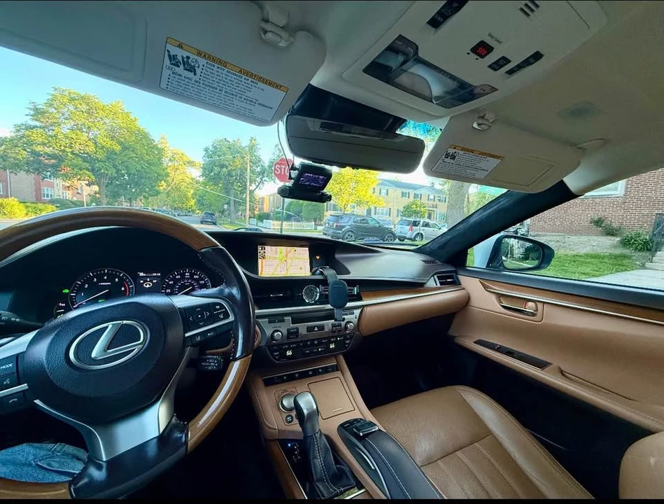 2017 Lexus ES 6th Gen - Image 7 of 7