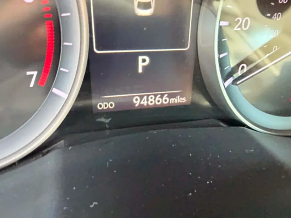 2017 Lexus ES 6th Gen - Image 16 of 17