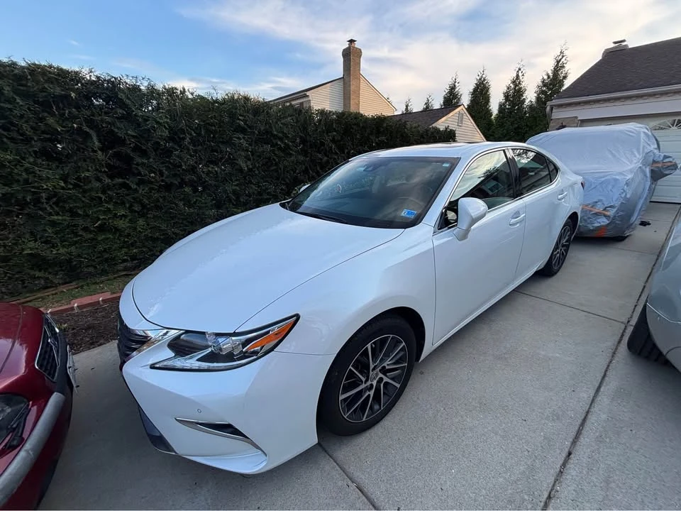 2017 Lexus ES 6th Gen - Image 6 of 8