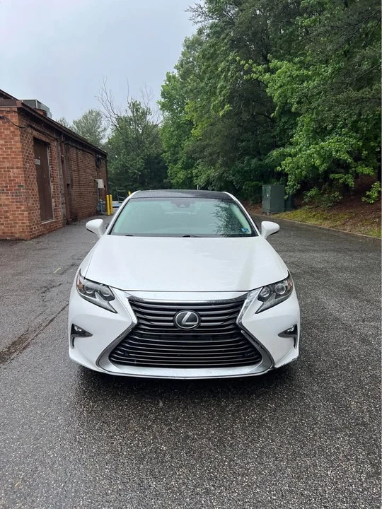 2017 Lexus ES 6th Gen - Image 3 of 12