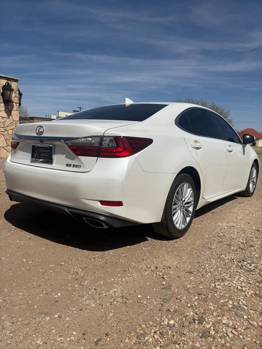 2017 Lexus ES 6th Gen - Image 5 of 13