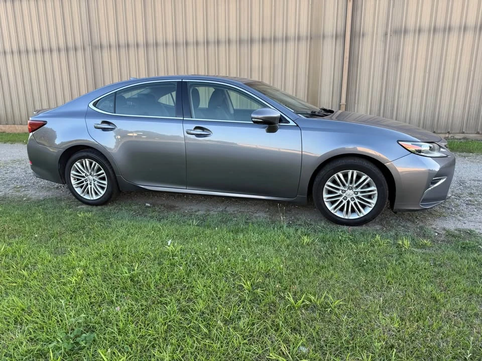 2017 Lexus ES 6th Gen - Image 5 of 20