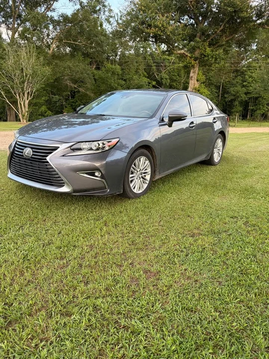 2017 Lexus ES 6th Gen - Image 5 of 9
