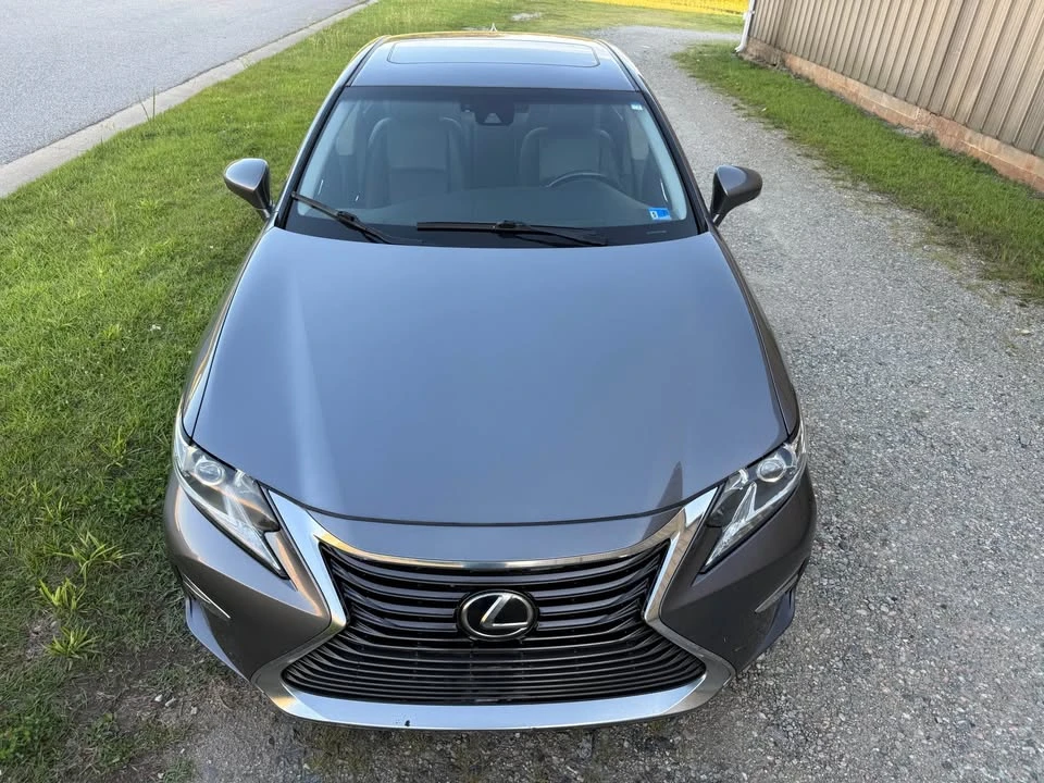 2017 Lexus ES 6th Gen - Image 11 of 20