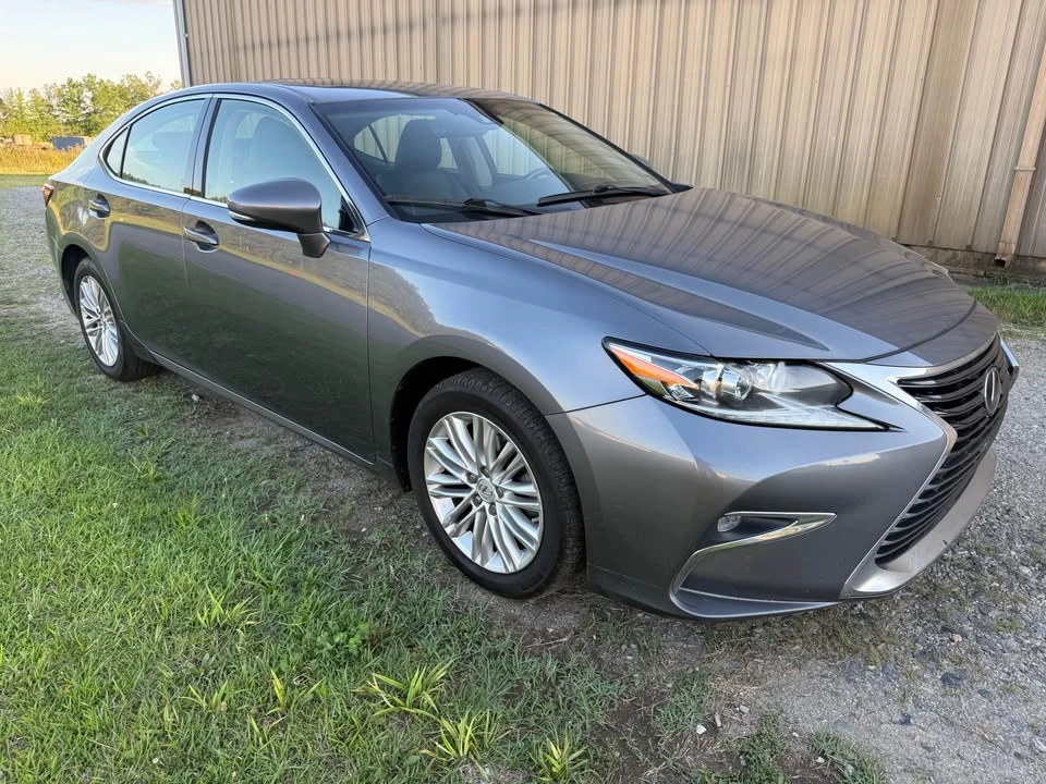 2017 Lexus ES 6th Gen - Image 4 of 20