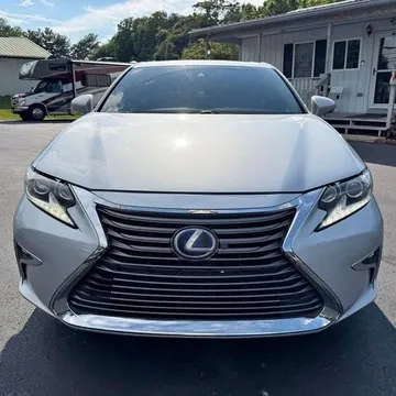 2017 Lexus ES 300h FWD