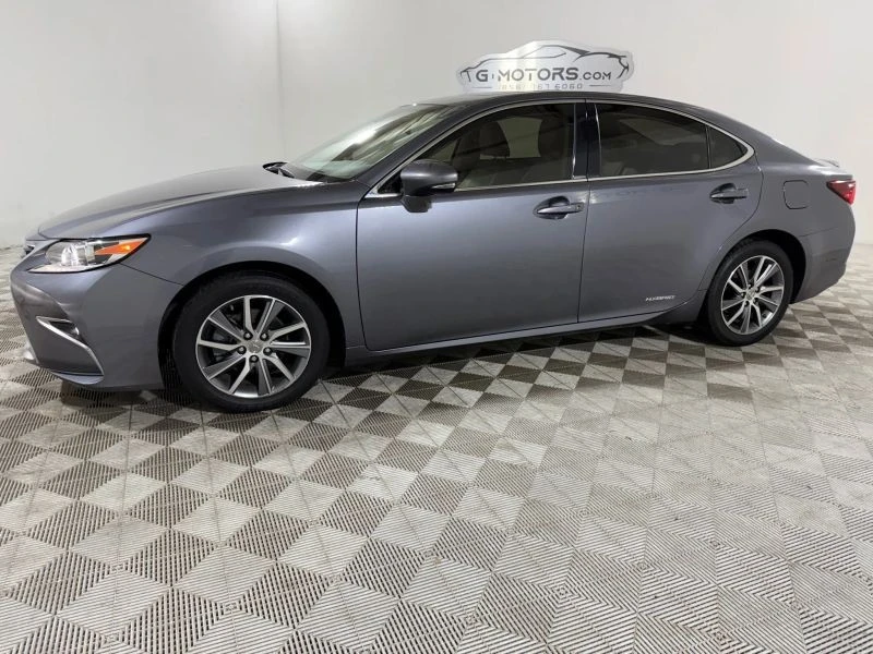 2017 Lexus ES 6th Gen - Image 4 of 12