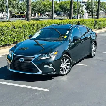 2017 Lexus ES 300h Hybrid