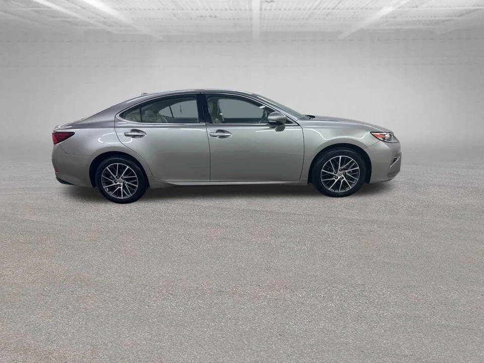 2017 Lexus ES 6th Gen - Image 13 of 21