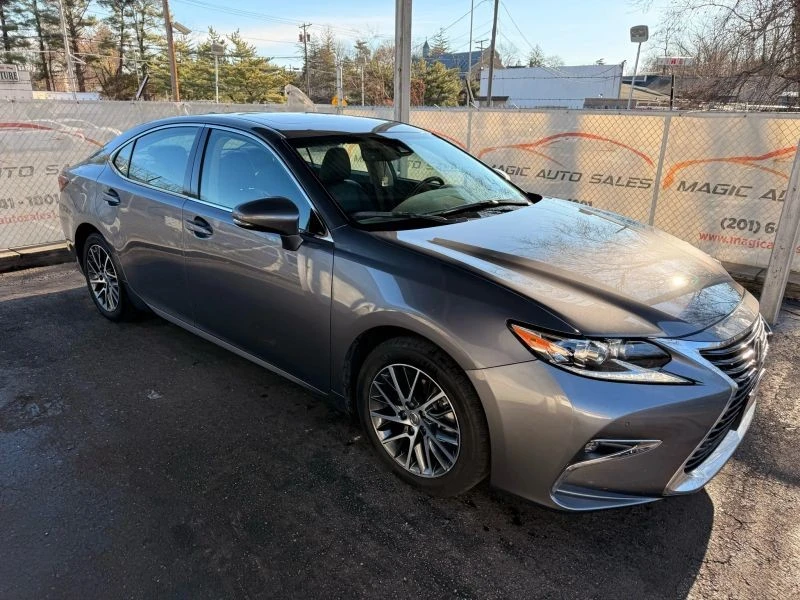 2017 Lexus ES 6th Gen - Image 7 of 12