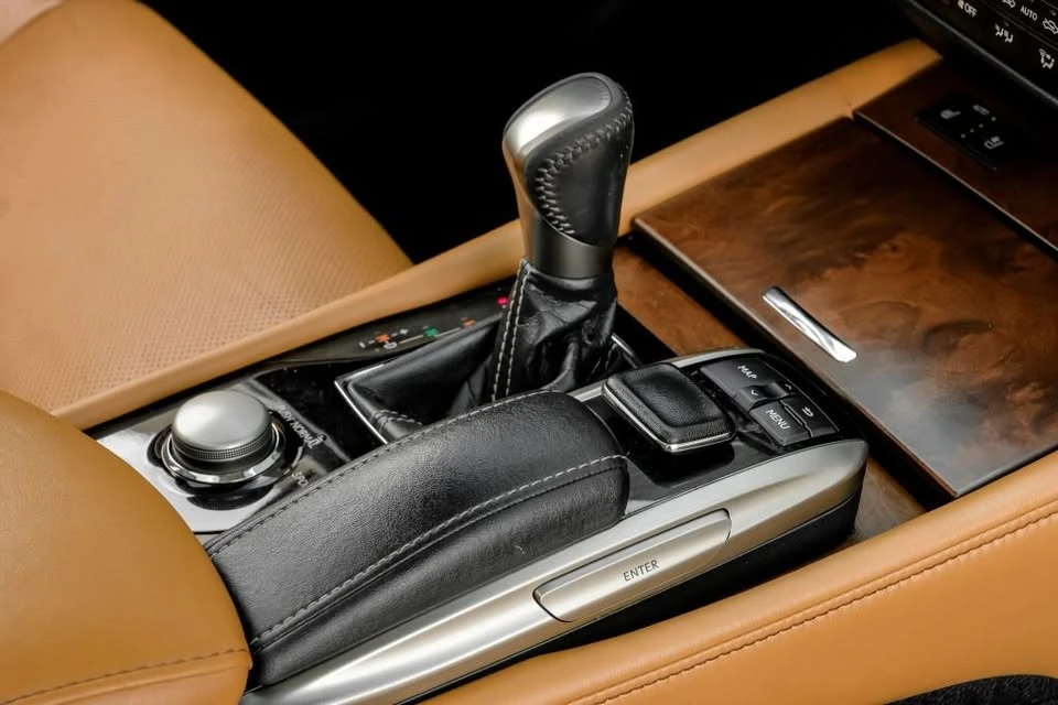 2017 Lexus GS 4th Gen - Image 13 of 20