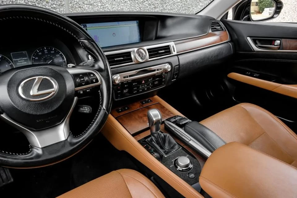 2017 Lexus GS 4th Gen - Image 12 of 20