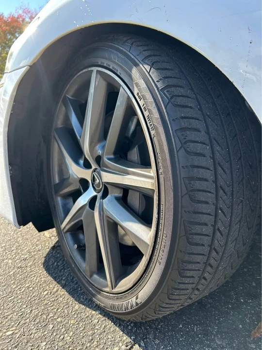 2017 Lexus GS 4th Gen - Image 8 of 17