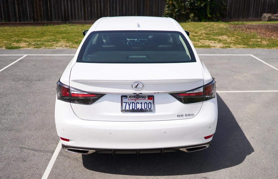 2017 Lexus GS 4th Gen - Image 10 of 31