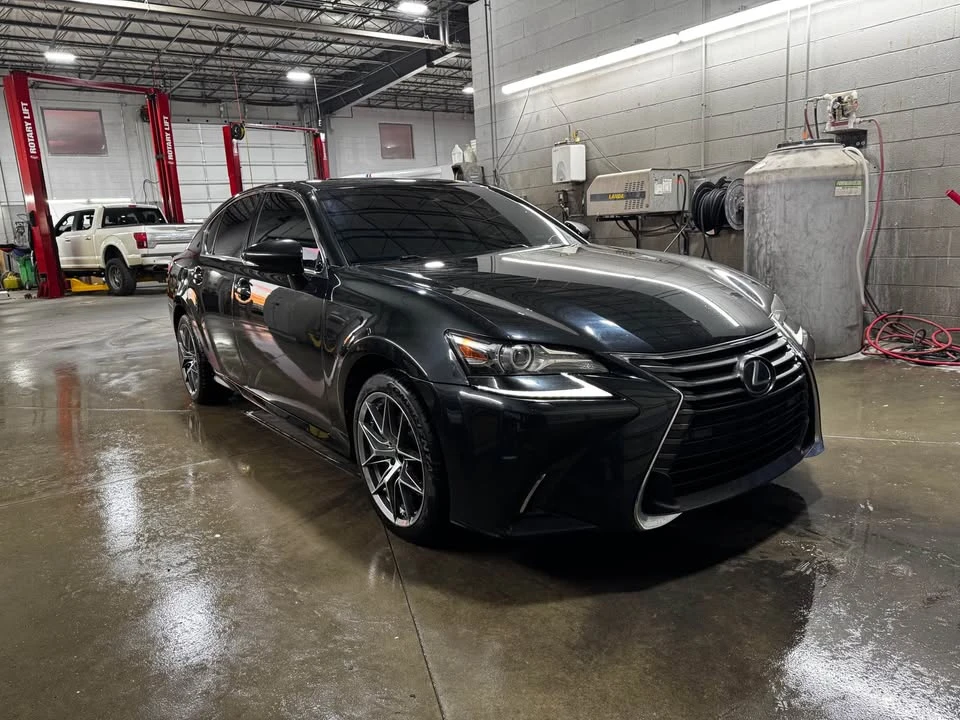 2017 Lexus GS 4th Gen - Image 2 of 10