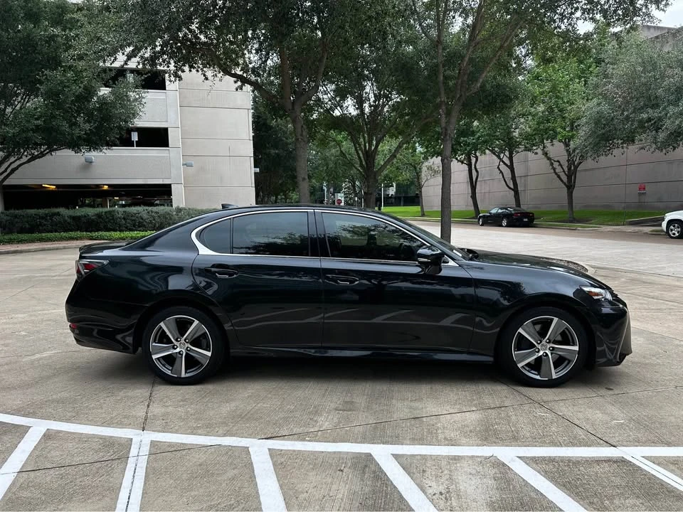 2017 Lexus GS 4th Gen - Image 4 of 12