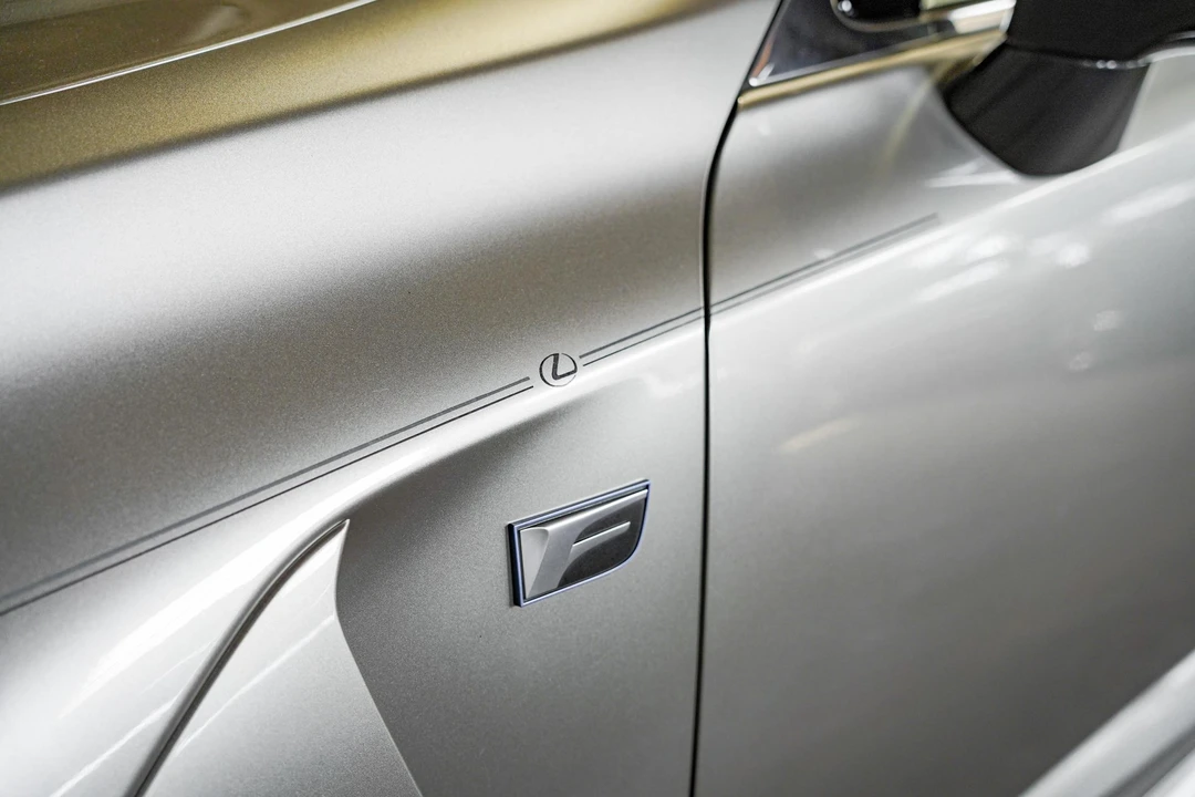 2017 Lexus GS F 4th Gen - Image 11 of 31