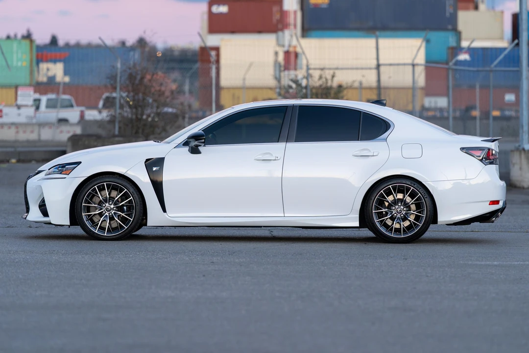 2017 Lexus GS F 4th Gen - Image 19 of 31