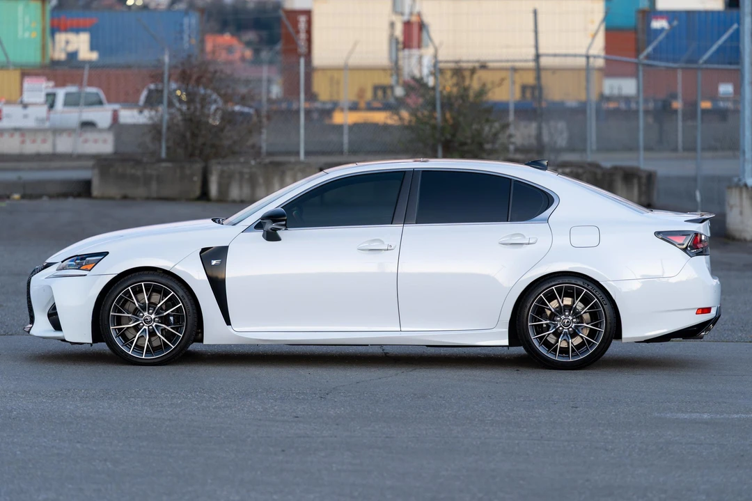 2017 Lexus GS F 4th Gen - Image 18 of 31