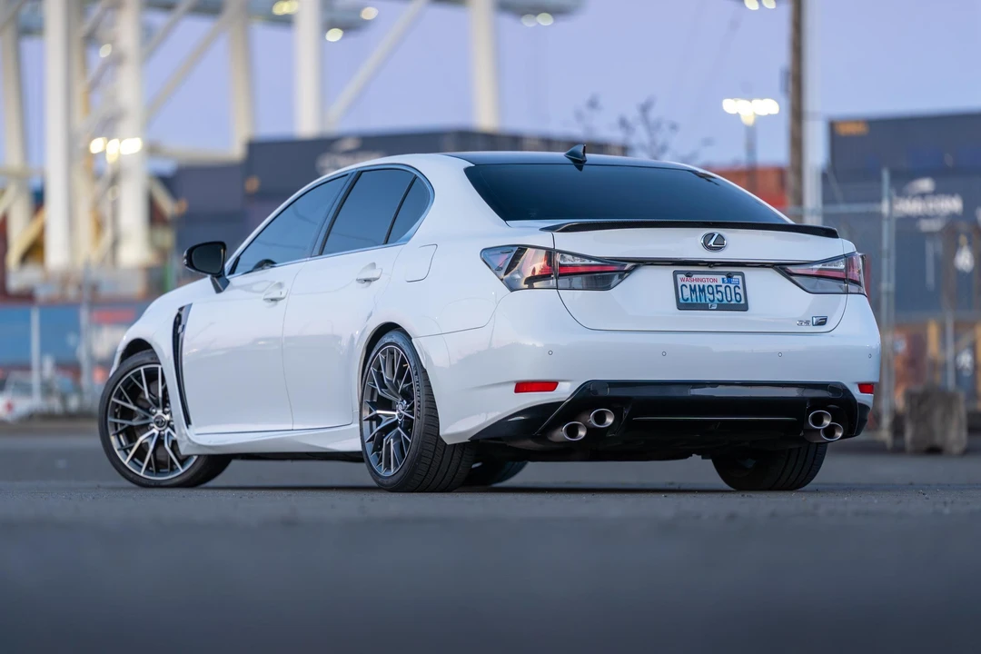 2017 Lexus GS F 4th Gen - Image 25 of 31