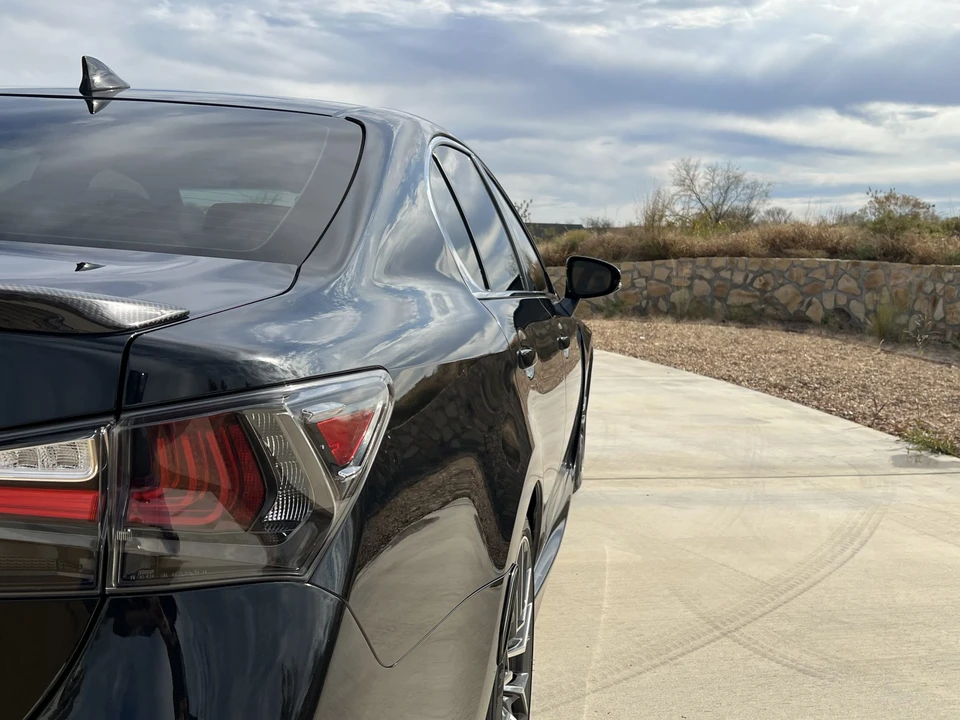 2017 Lexus GS F 4th Gen - Image 23 of 31