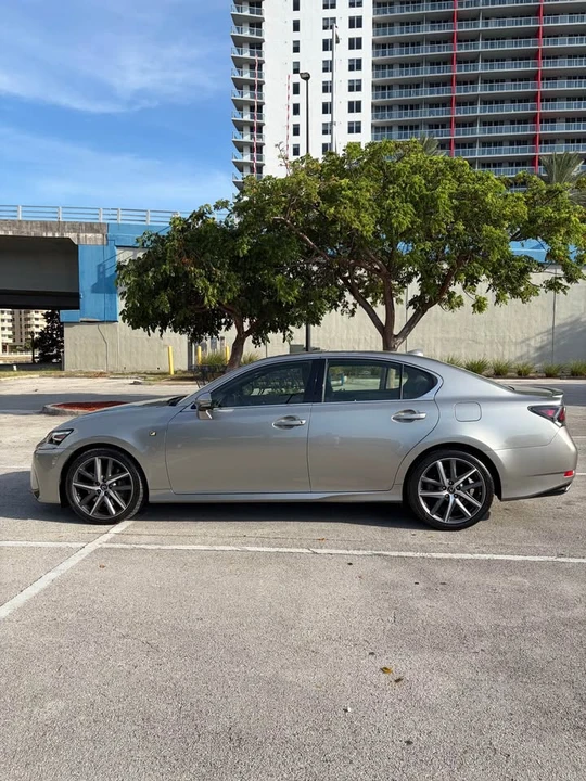 2017 Lexus GS 4th Gen - Image 9 of 18