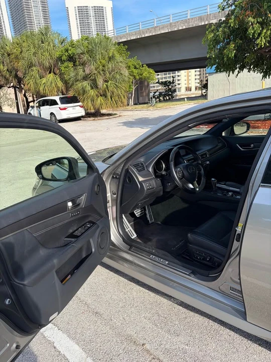 2017 Lexus GS 4th Gen - Image 10 of 18