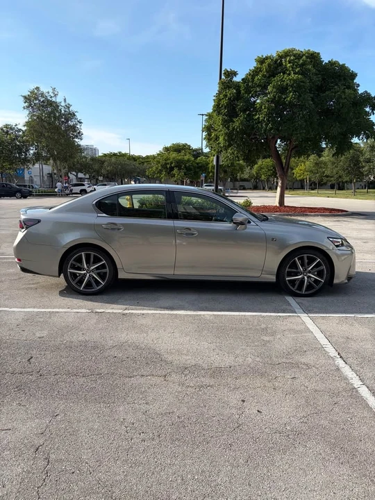 2017 Lexus GS 4th Gen - Image 4 of 18