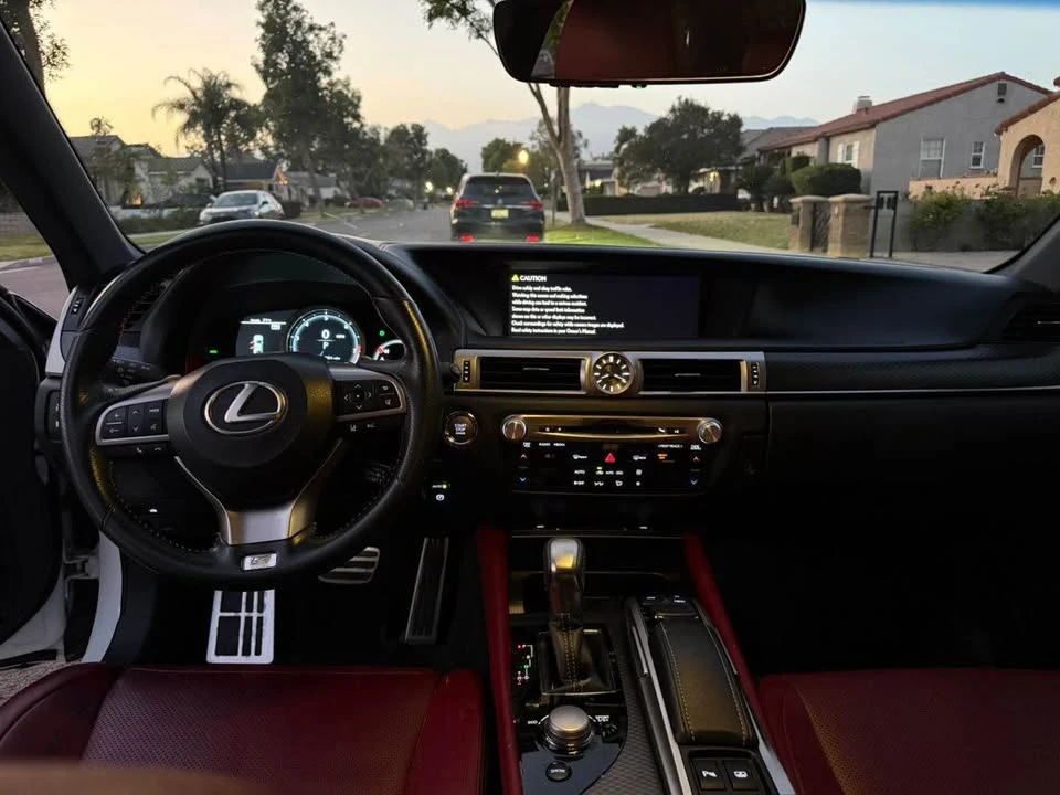 2017 Lexus GS 4th Gen - Image 8 of 11