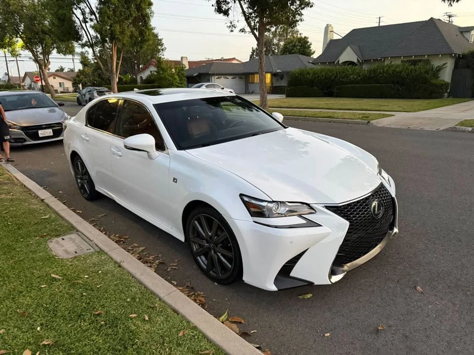 2017 Lexus GS 4th Gen - Image 2 of 11