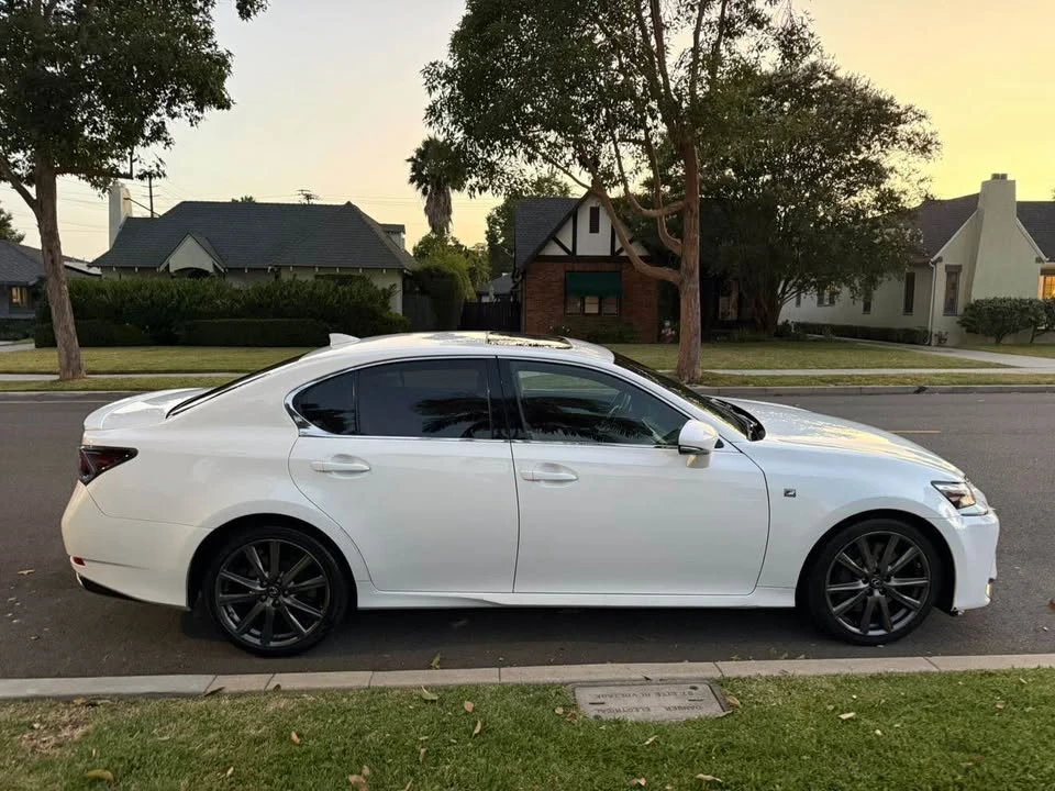 2017 Lexus GS 4th Gen - Image 4 of 11