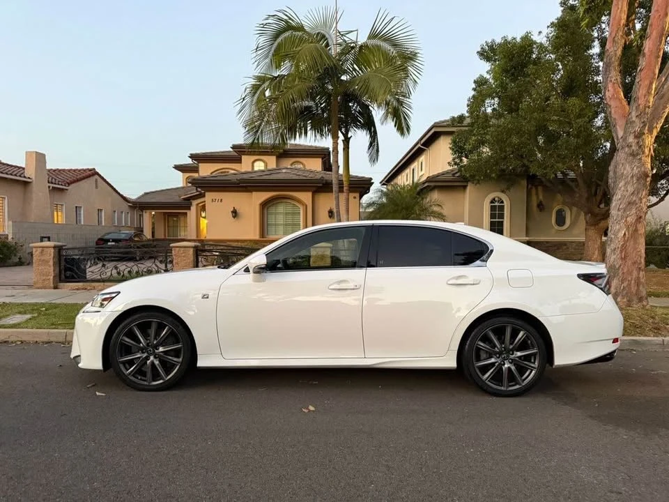 2017 Lexus GS 4th Gen - Image 3 of 11