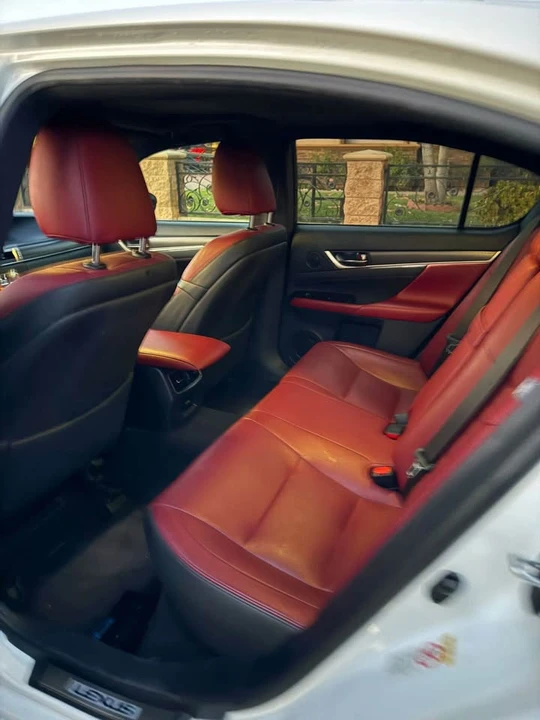 2017 Lexus GS 4th Gen - Image 9 of 11