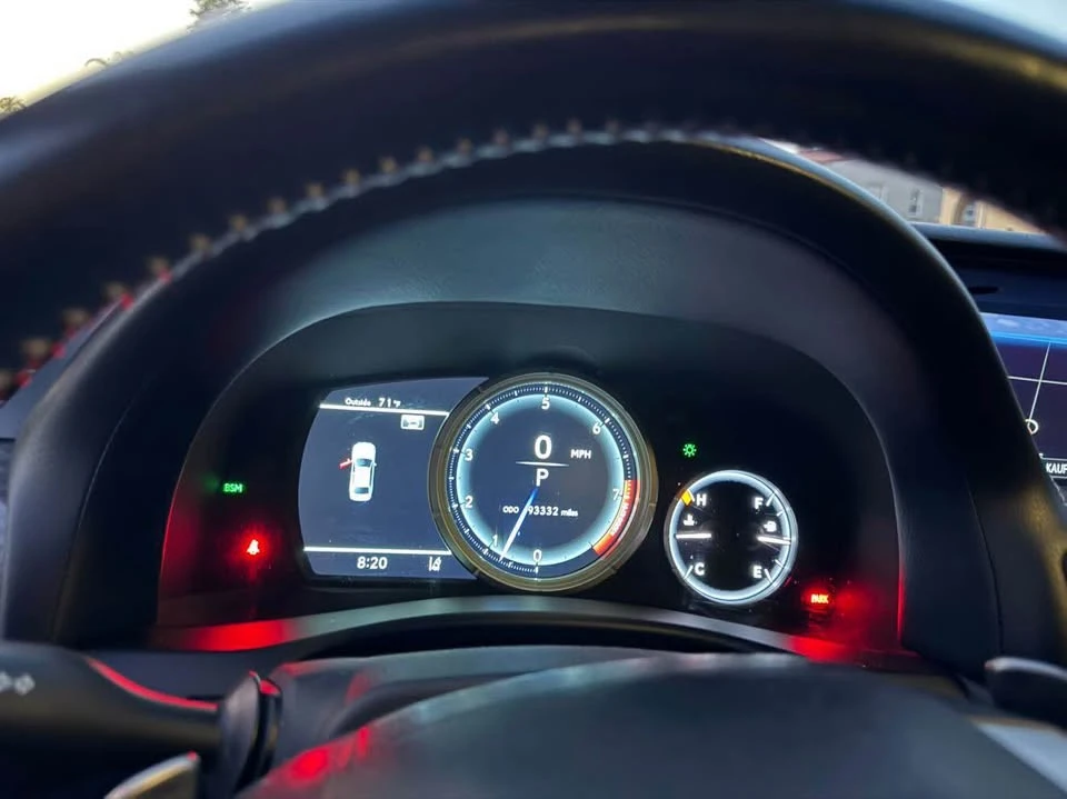 2017 Lexus GS 4th Gen - Image 11 of 11