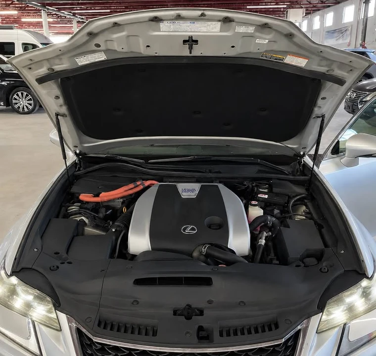 2017 Lexus GS 4th Gen - Image 9 of 20