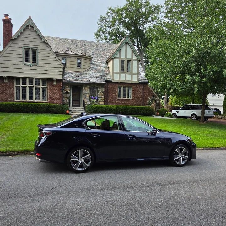 2017 Lexus GS 4th Gen - Image 15 of 31