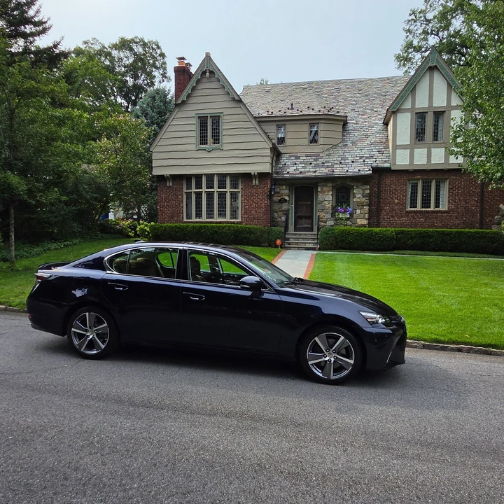 2017 Lexus GS 4th Gen - Image 7 of 31