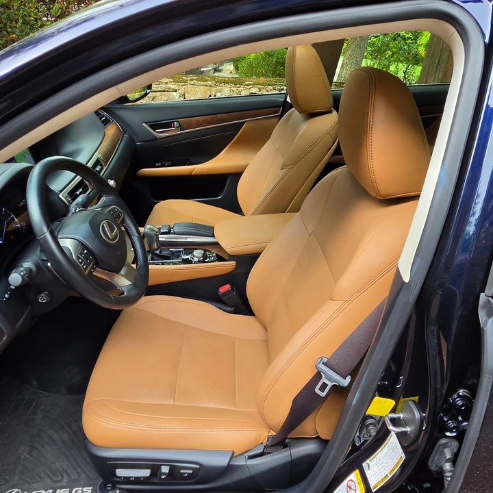 2017 Lexus GS 4th Gen - Image 27 of 31