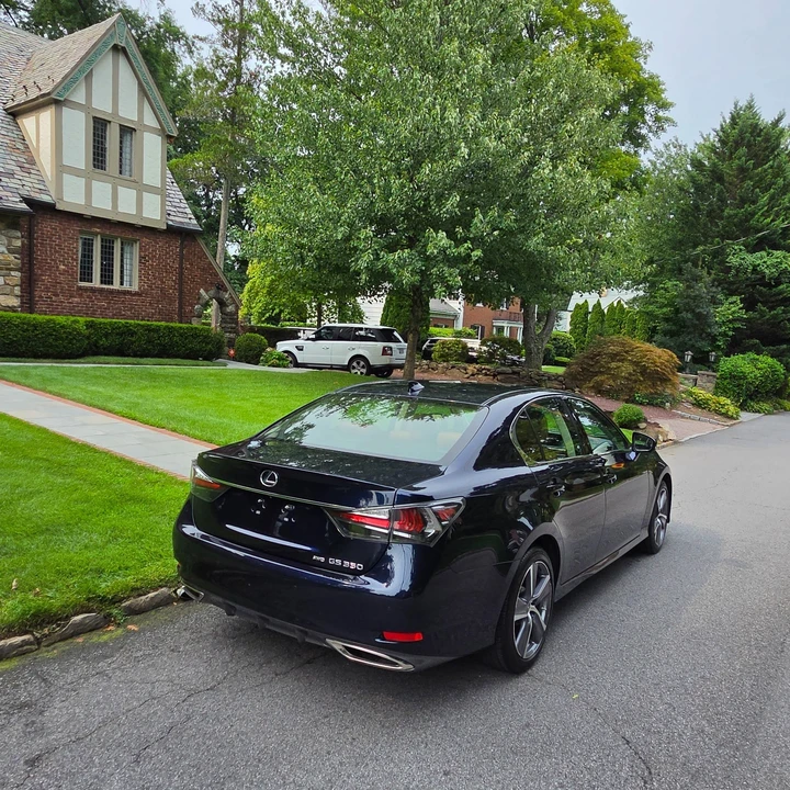 2017 Lexus GS 4th Gen - Image 17 of 31
