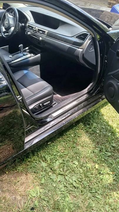 2017 Lexus GS 4th Gen - Image 7 of 10