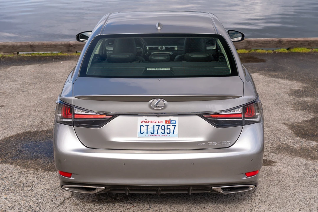2017 Lexus GS 4th Gen - Image 28 of 31