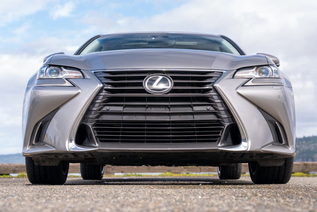 2017 Lexus GS 4th Gen - Image 15 of 31