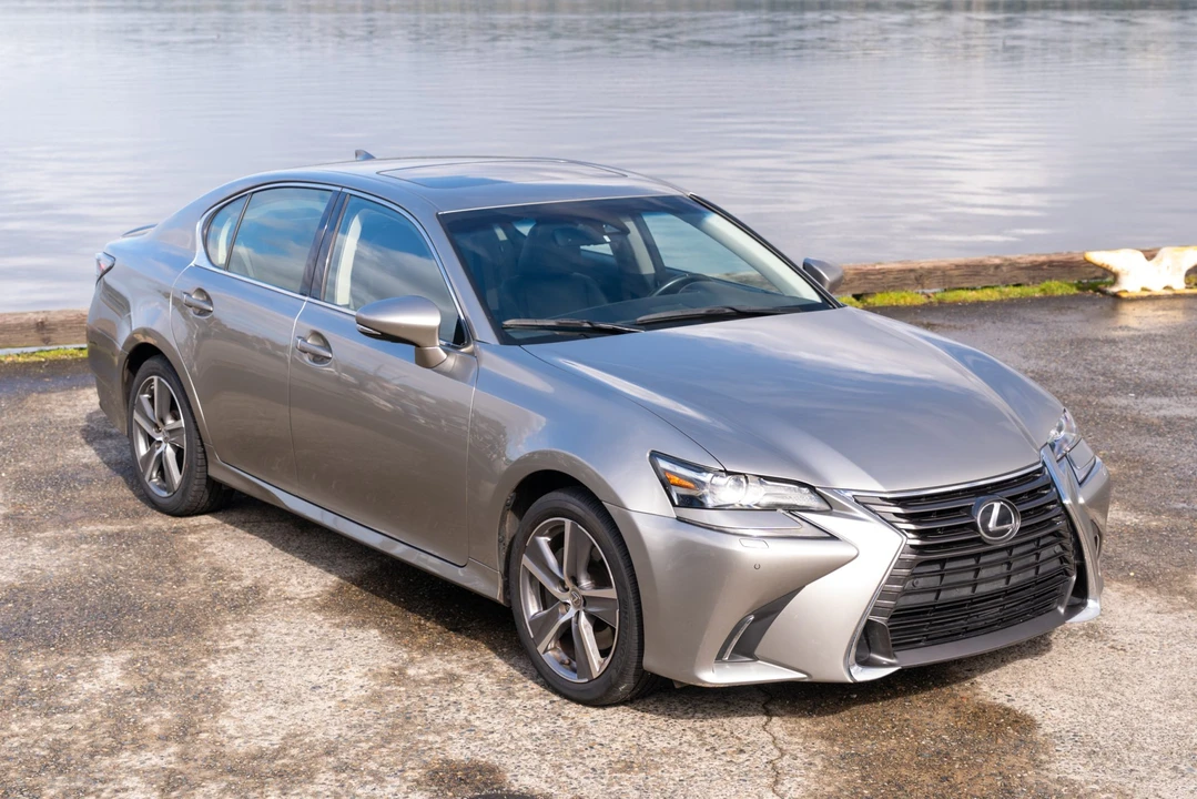 2017 Lexus GS 4th Gen - Image 19 of 31