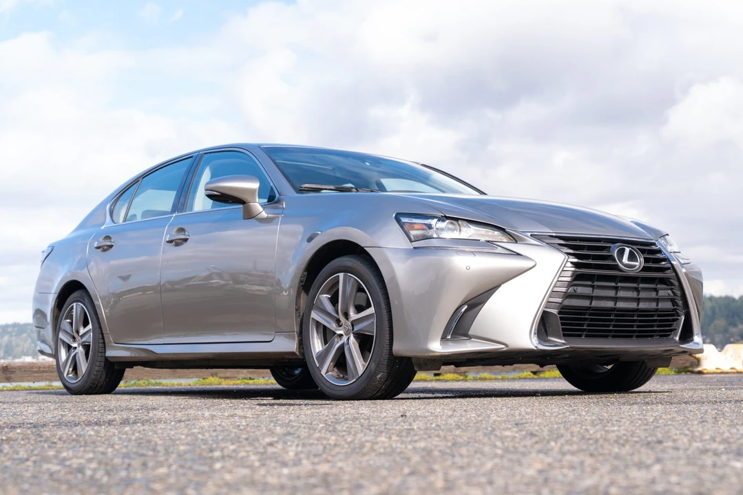 2017 Lexus GS 4th Gen - Image 21 of 31
