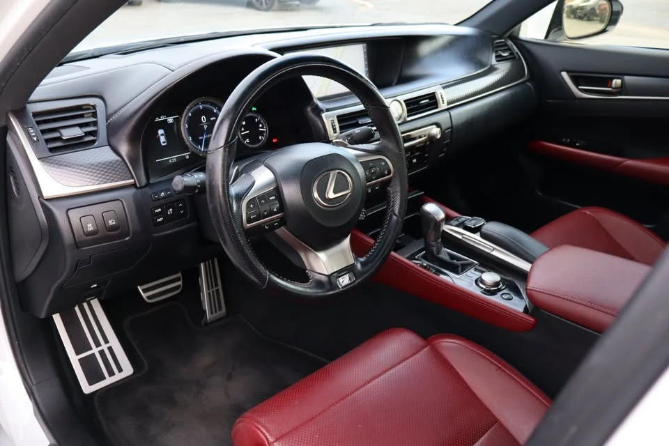 2017 Lexus GS 4th Gen - Image 16 of 20