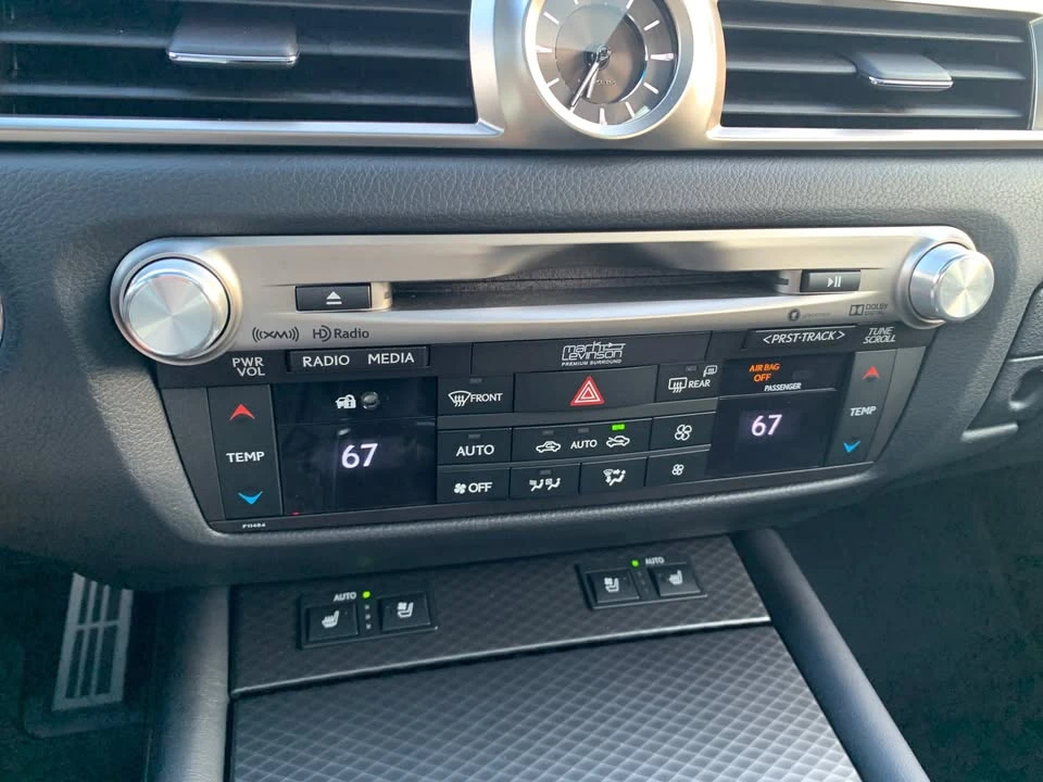 2017 Lexus GS 4th Gen - Image 17 of 18