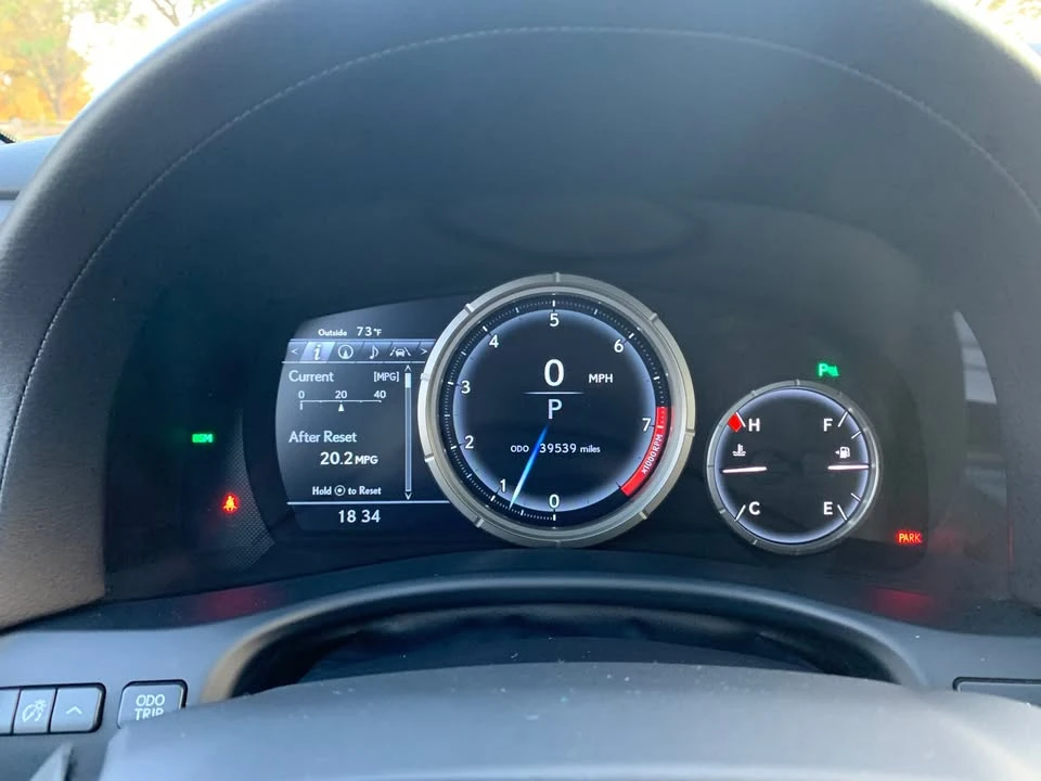 2017 Lexus GS 4th Gen - Image 15 of 18