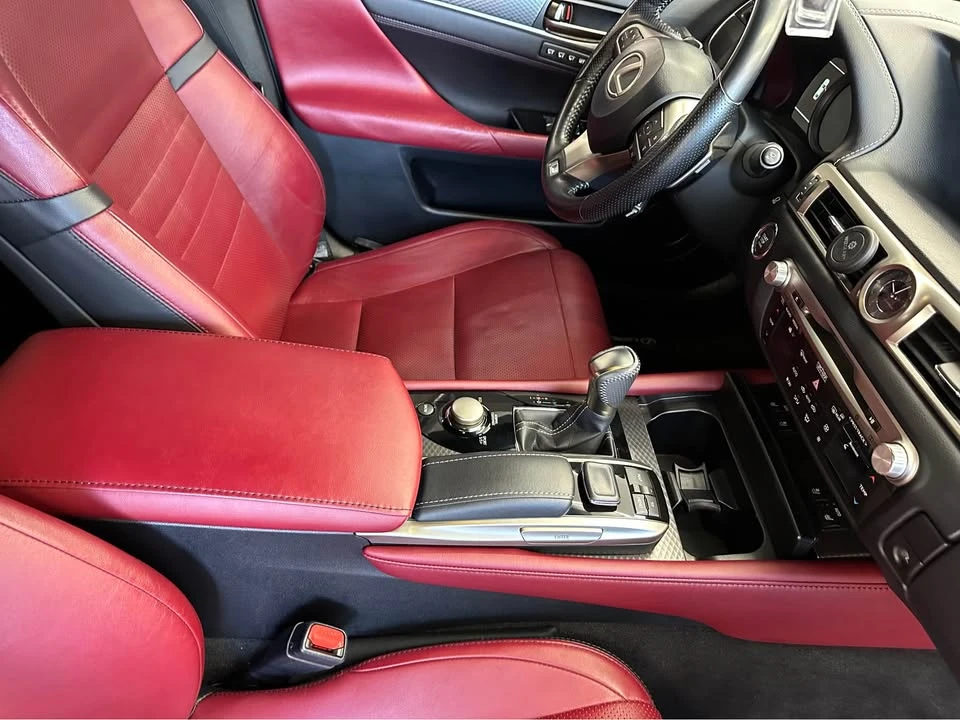 2017 Lexus GS 4th Gen - Image 8 of 10