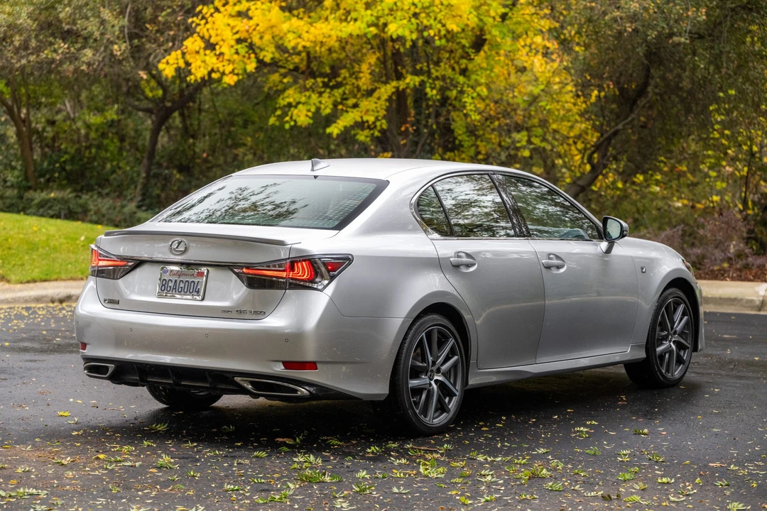 2017 Lexus GS 4th Gen - Image 7 of 31