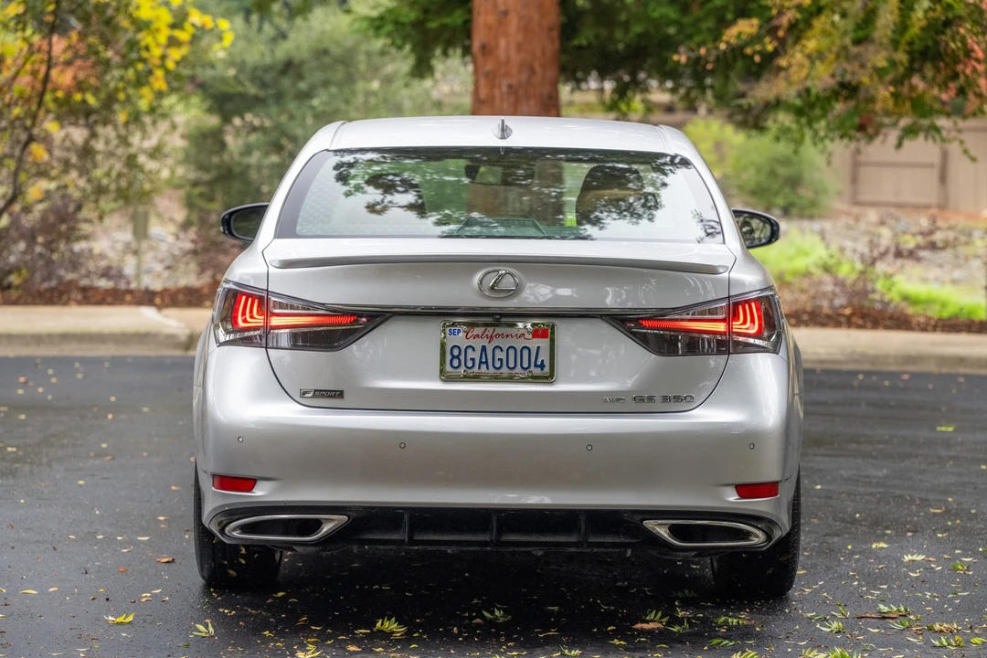 2017 Lexus GS 4th Gen - Image 8 of 31